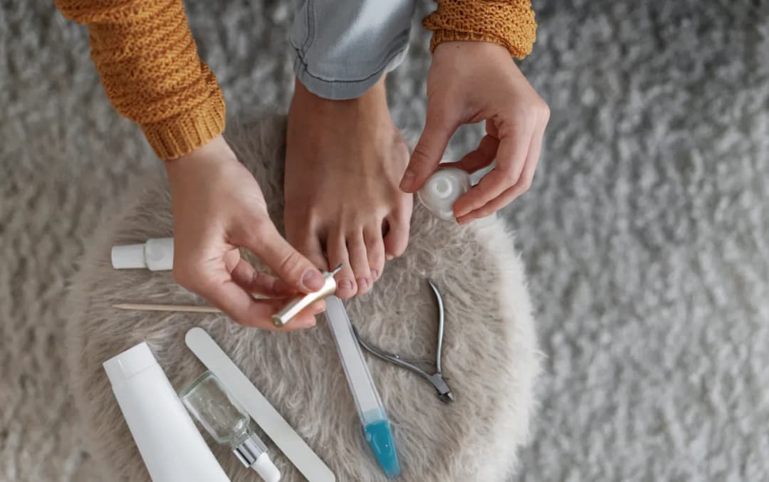 Preparaty na wrastające paznokcie - jak działają i kiedy warto je stosować?